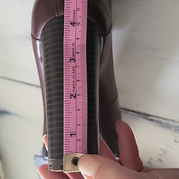 JustFab dark red, ankle high heeled boots - Picture 9 of 10